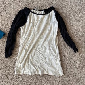 Long sleeve black & off white shirt